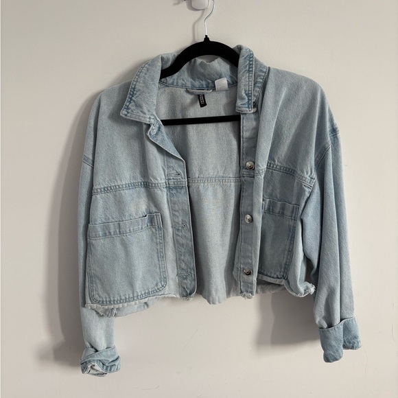 H&M Light Wash Cropped Denim Jacket - Picture 1 of 3